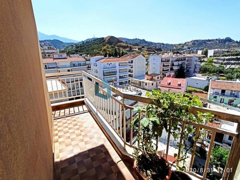 Θέα απο μπαλκόνι