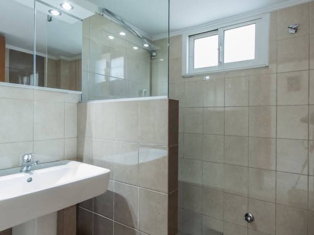 Forumland Real Estate, Mpanio