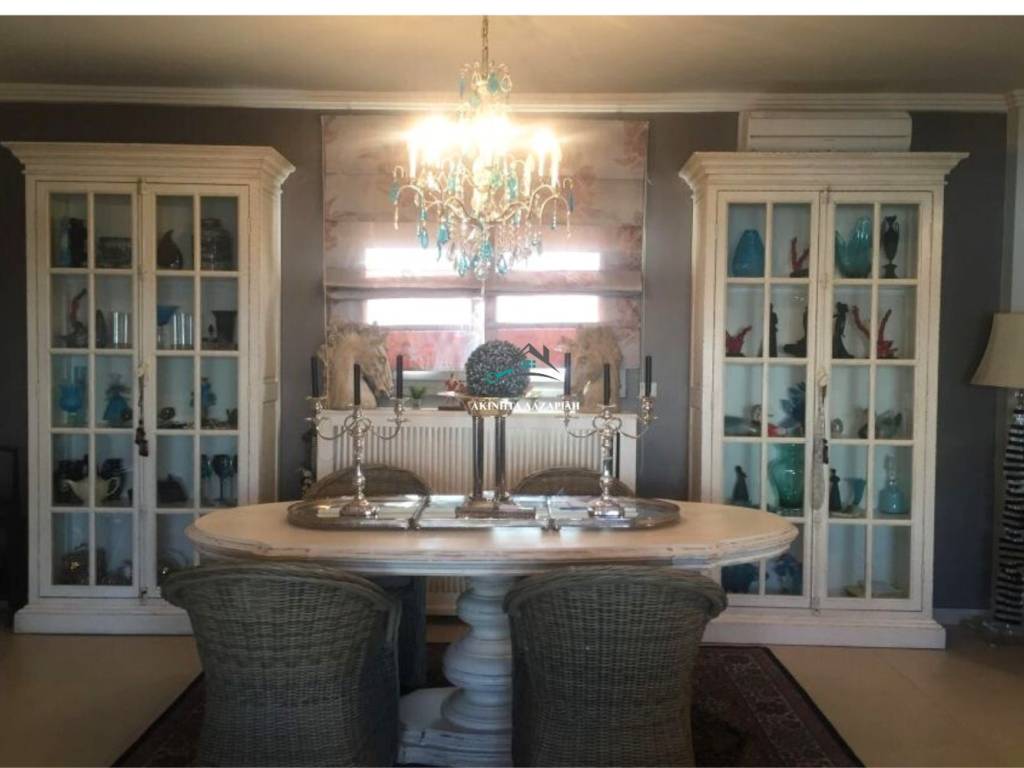 Σαλοτραπεζαρία