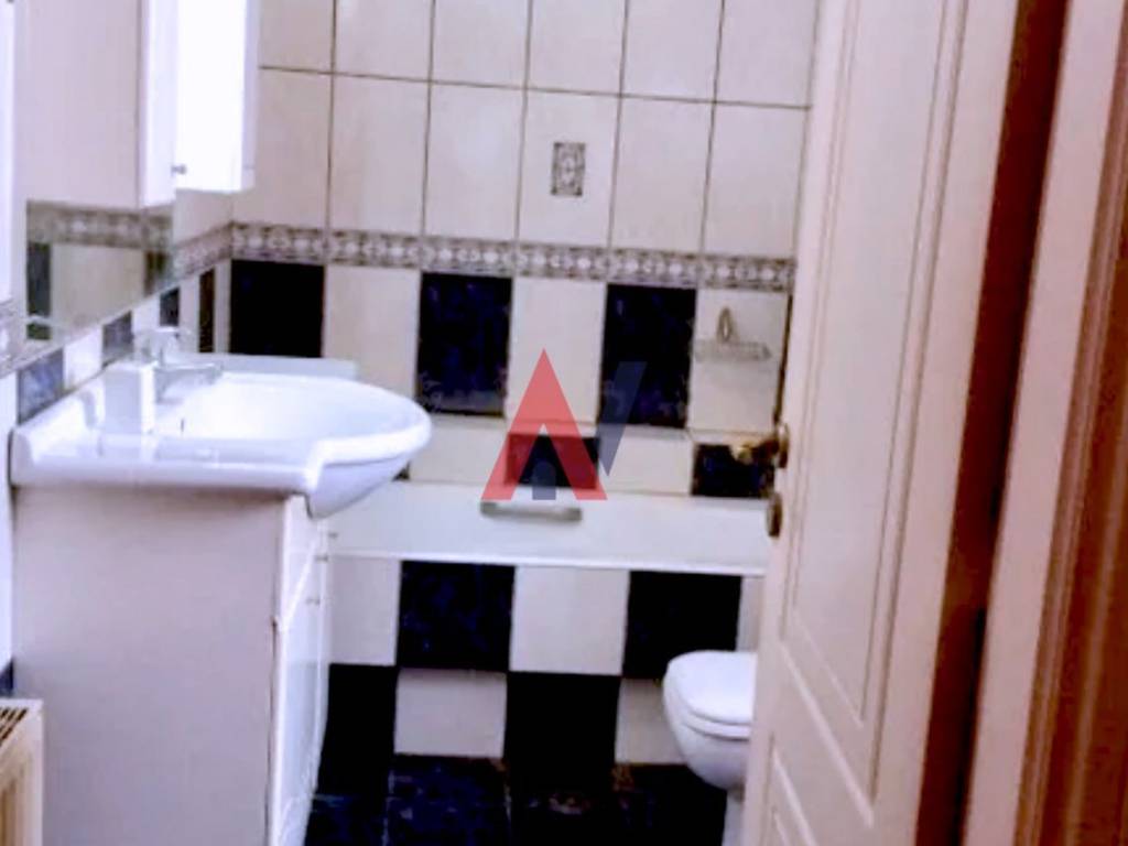 11 : Ναυπλίου, 10 153 41 Αγία Παρασκευή _ 170 m2 : 600.000ευρώ.jpg.jpg