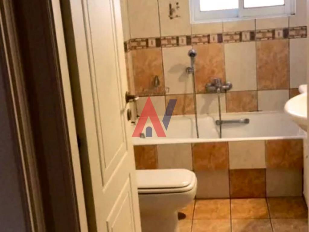 12 : Ναυπλίου, 10 153 41 Αγία Παρασκευή _ 170 m2 : 600.000ευρώ.jpg.jpg