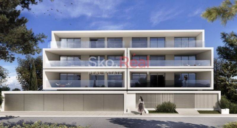 ΦΩΤΟΡΕΑΛΙΣΤΙΚΑ