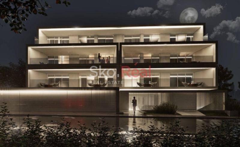 ΦΩΤΟΡΕΑΛΙΣΤΙΚΑ