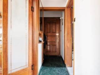 Forumland Real Estate, Διάδρομος