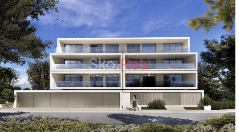 ΦΩΤΟΡΕΑΛΙΣΤΙΚΑ