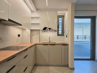 Ενιαία κουζίνα με σαλόνι