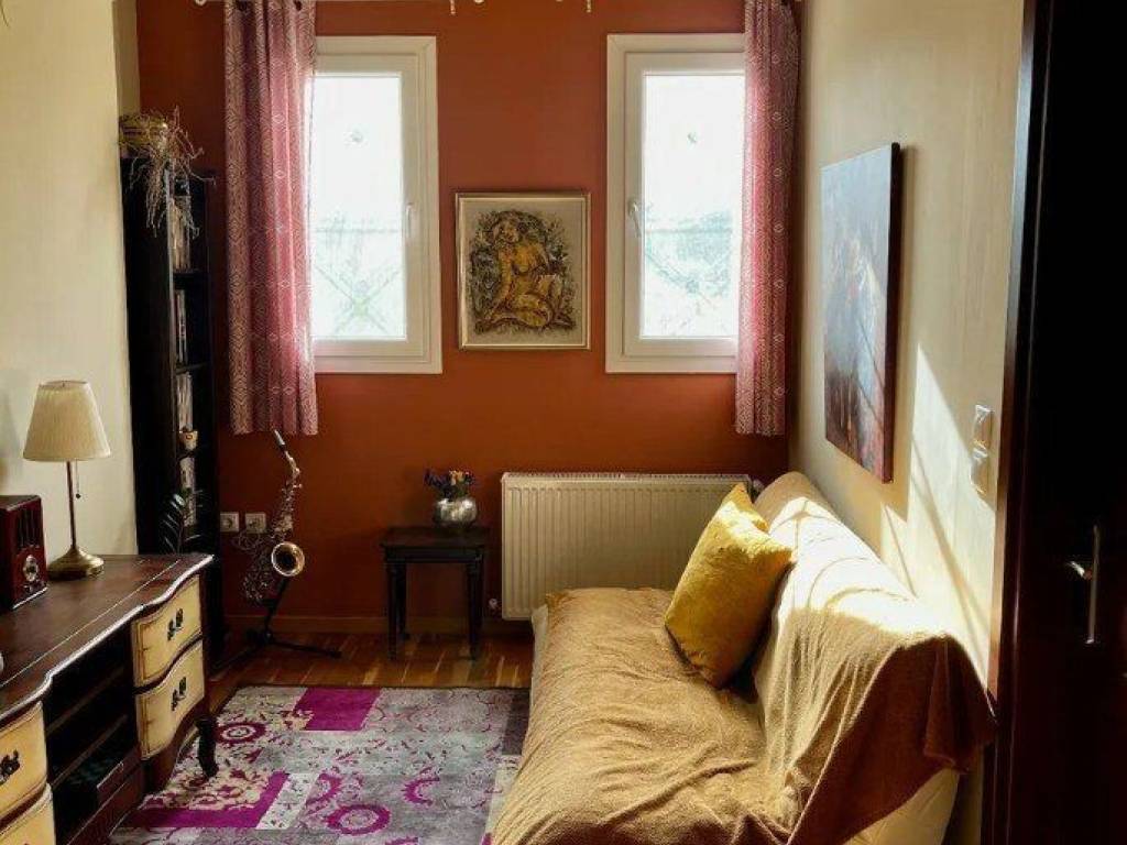 Forumland Real Estate, Χωλ