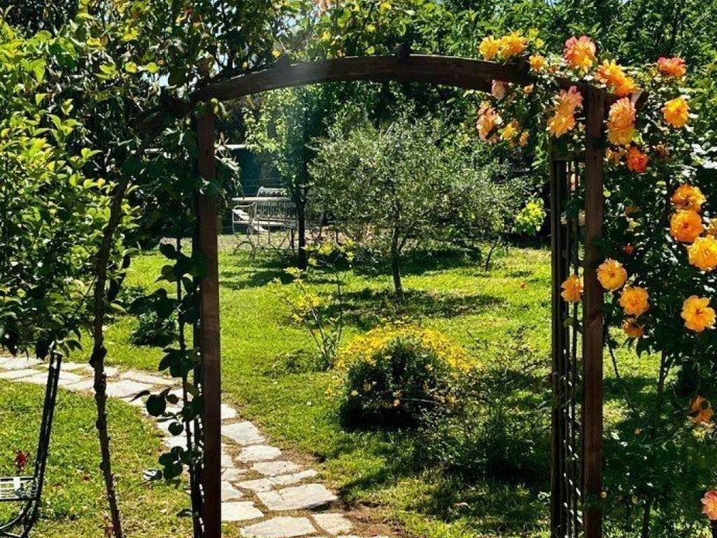 Forumland Real Estate, Κήπος