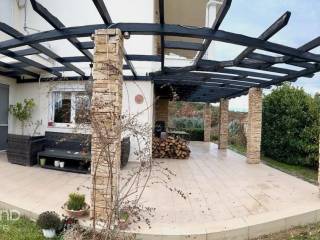 Forumland Real Estate, Εξωτερική Όψη