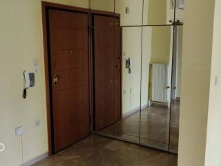 Forumland Real Estate, Είσοδος