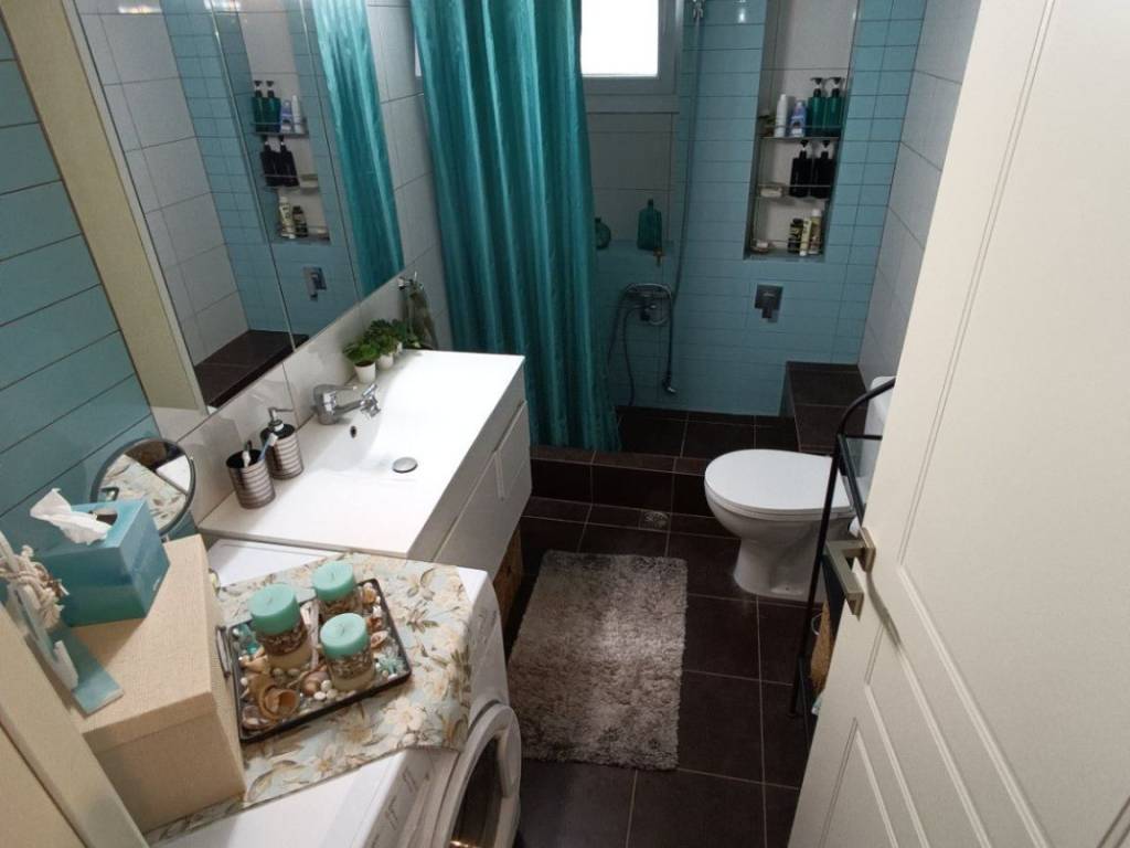 ANYPLACE MESITIKES YPERESIES