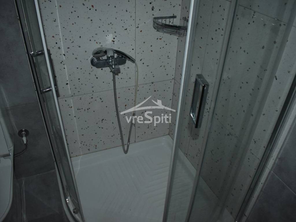 ΚΑΜΠΙΝΑ ΛΟΥΤΡΟΥ