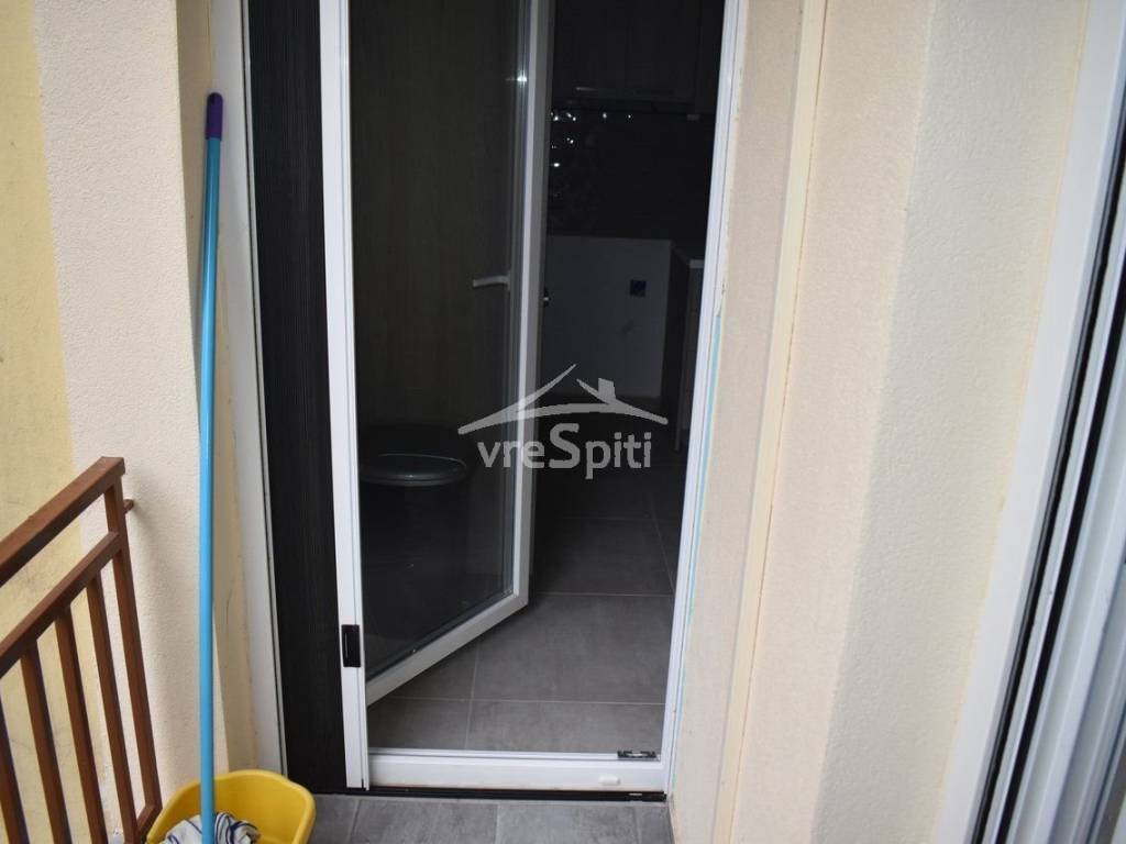 ΜΠΑΛΚΟΝΙ ΚΟΥΖΙΝΑΣ-ΥΠΝΟΔΩΜΑΤΙΟΥ