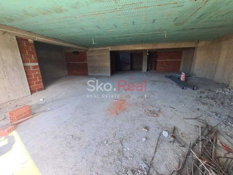 Υπόγεια θέση στάθμευσης