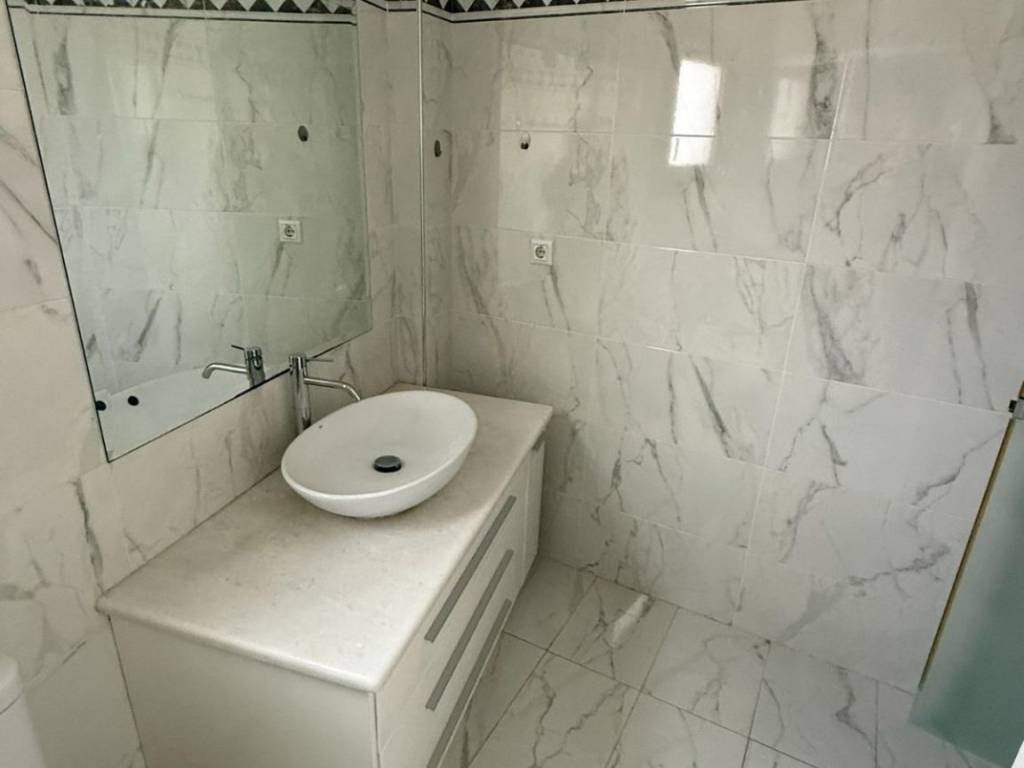 ΜΠΑΝΙΟ ΥΠΝΟΔΩΜΑΤΙΟΥ 3