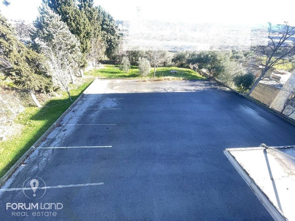 Forumland Real Estate, Απεριόριστη Θέα