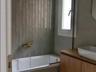 Forumland Real Estate, Μπάνιο