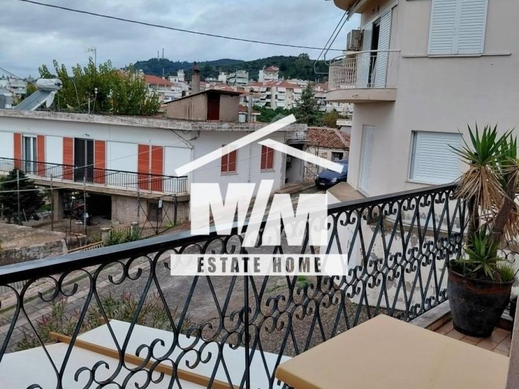 Θέα από μπαλκόνι