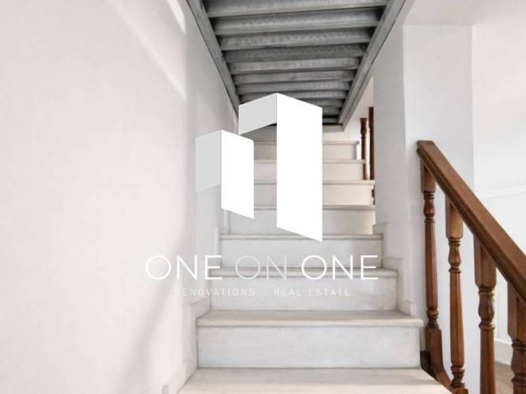 Κλειστή Εσωτερική Σκάλα