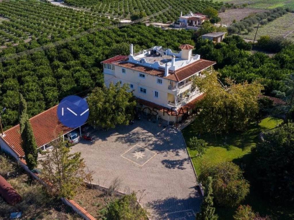 Εσωτερικοι χώροι