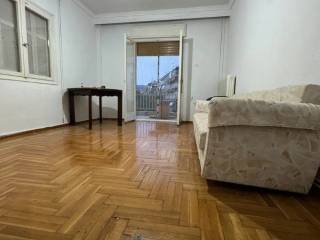 Forumland Real Estate, Σαλόνι