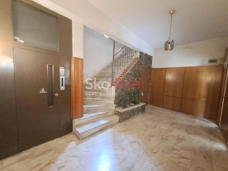 Είσοδος οικοδομής