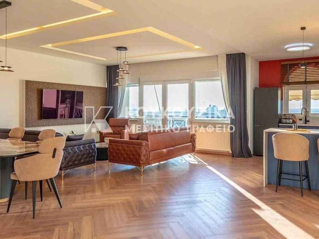 Σαλοκουζίνα