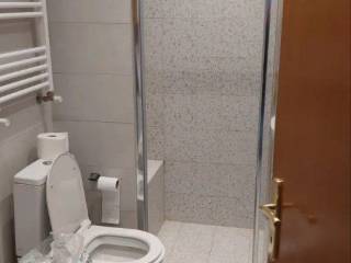 Forumland Real Estate, Μπάνιο