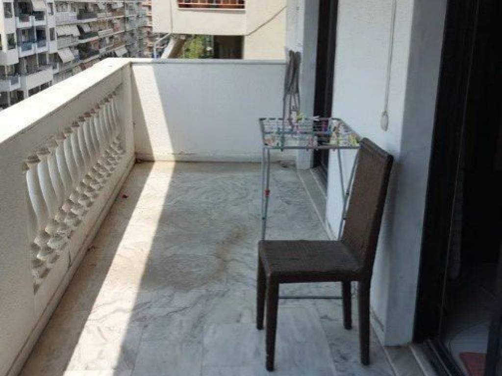 Forumland Real Estate, Βεράντες