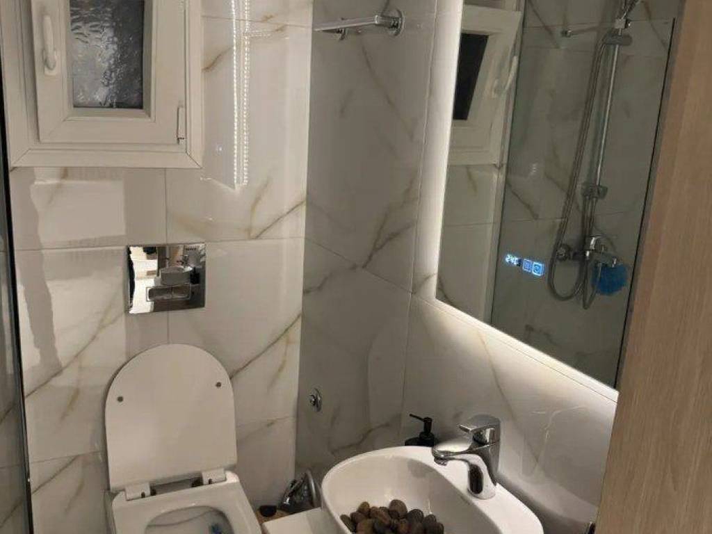 Forumland Real Estate, Μπάνιο