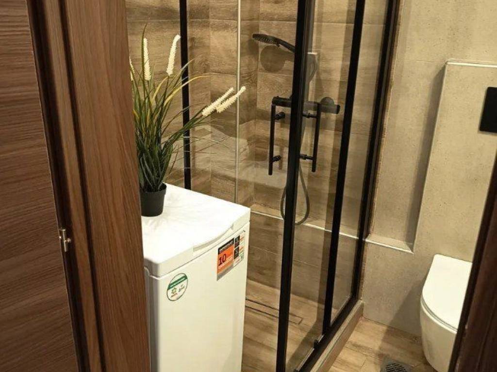 Forumland Real Estate, Μπάνιο