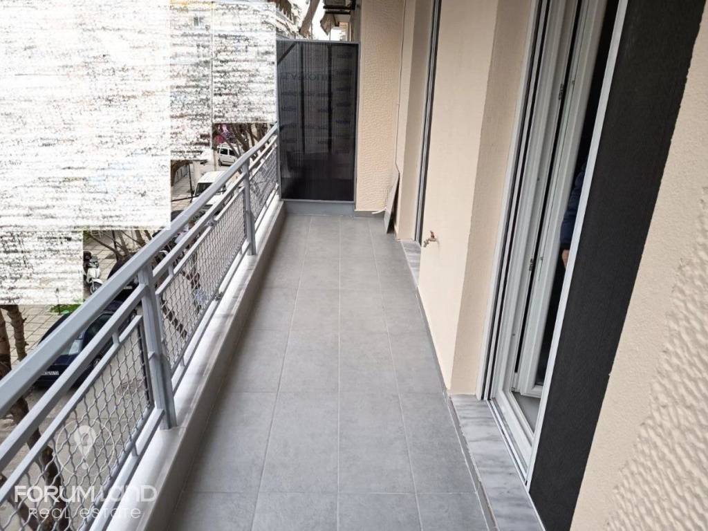 Forumland Real Estate, Βεράντες