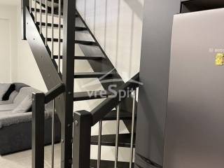 ΣΚΑΛΕΣ-ΚΟΥΖΙΝΑ ΠΙΣΩ