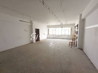 Επαγγελματικό κτίριο στην Αθήνα προς πώληση 