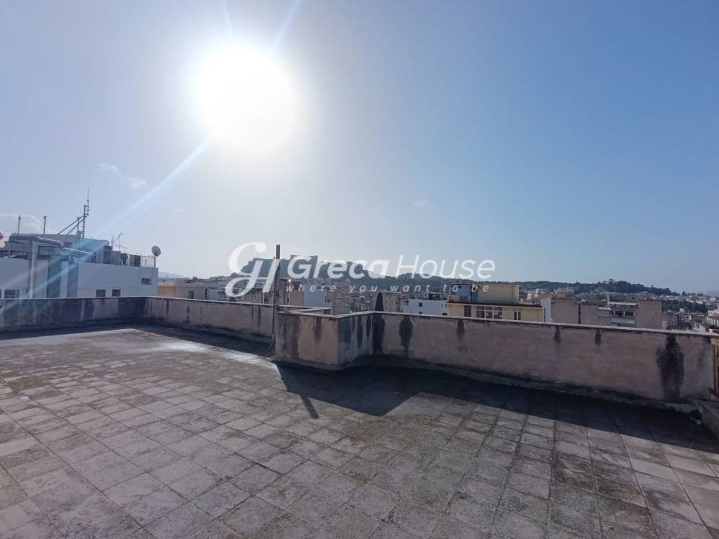 Επαγγελματικό κτίριο στην Αθήνα προς πώληση 