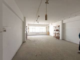 Επαγγελματικό κτίριο στην Αθήνα προς πώληση 