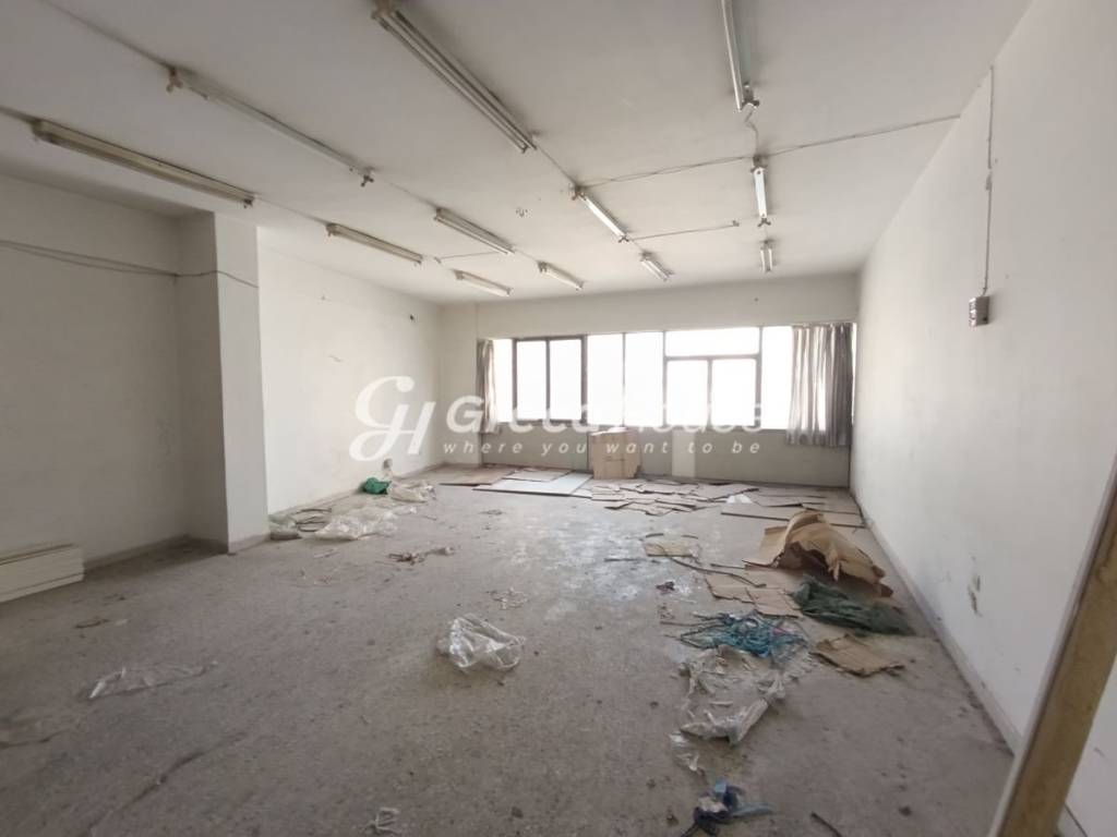 Επαγγελματικό κτίριο στην Αθήνα προς πώληση 
