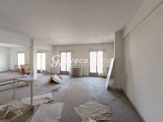 Επαγγελματικό κτίριο στην Αθήνα προς πώληση 