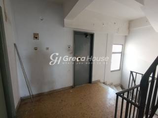 Επαγγελματικό κτίριο στην Αθήνα προς πώληση 