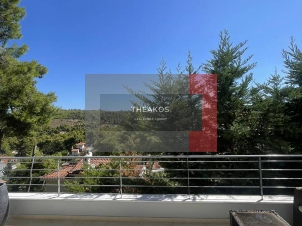 Θέα από μπαλκόνι