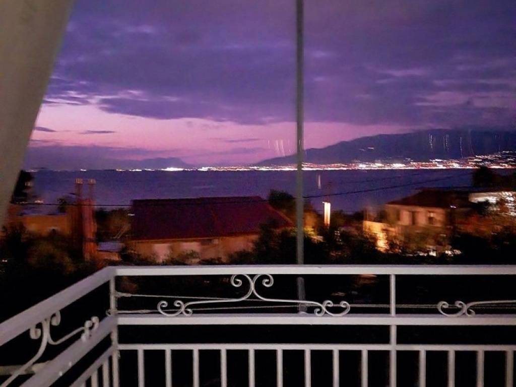 Θέα από μπαλκόνι