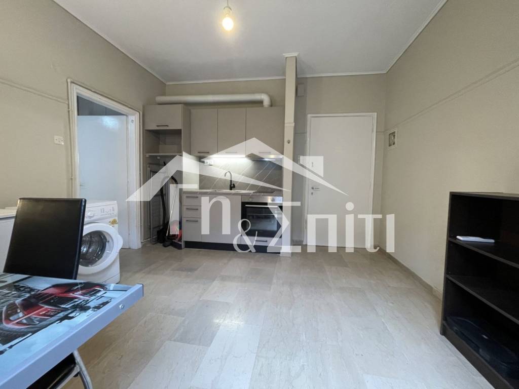 Σαλοκουζίνα