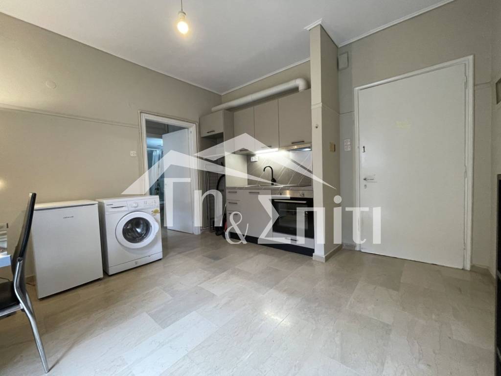 Σαλοκουζίνα