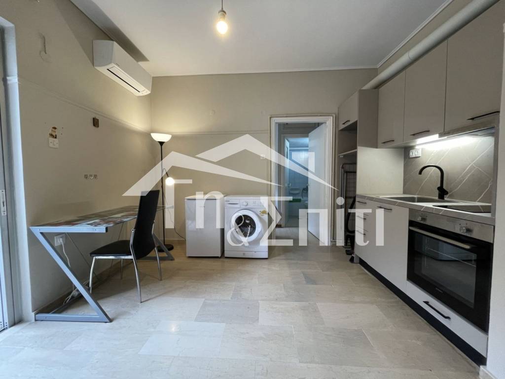 Σαλοκουζίνα