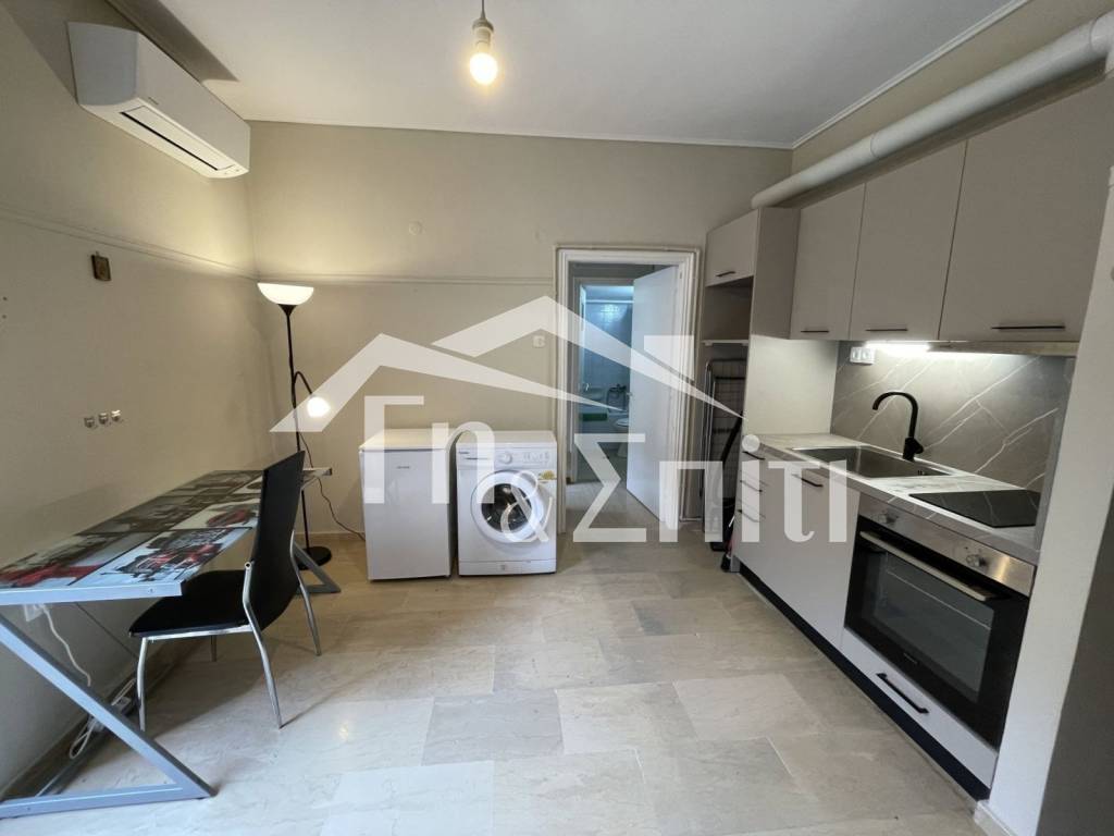 Σαλοκουζίνα