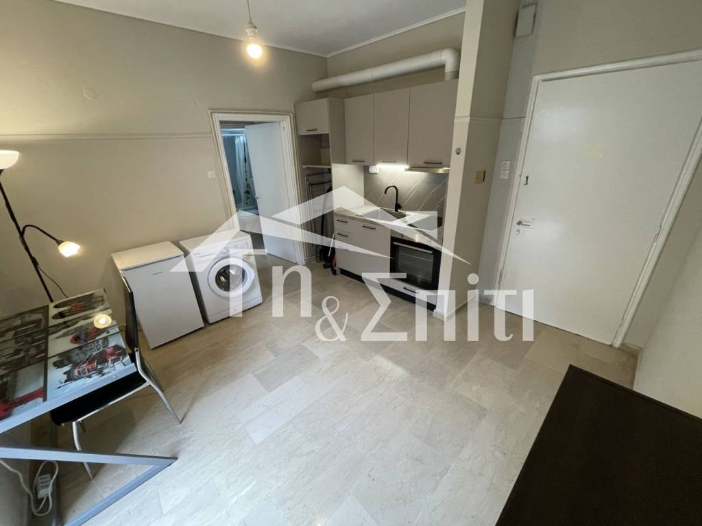 Σαλοκουζίνα