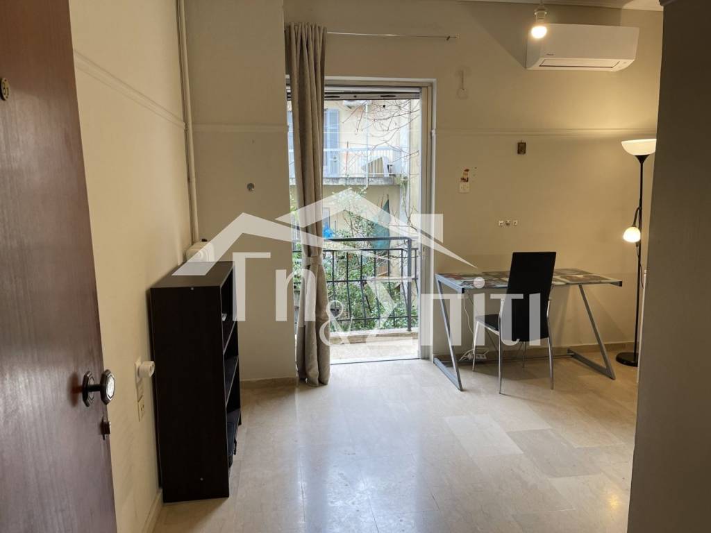 Σαλοκουζίνα