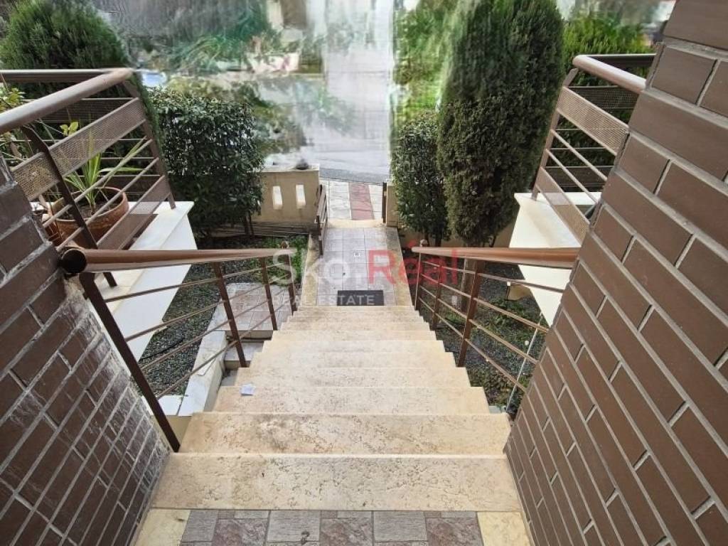 Είσοδος οικοδομής