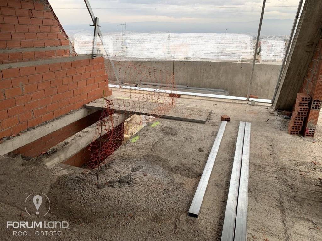 Forumland Real Estate, Εσωτερική όψη