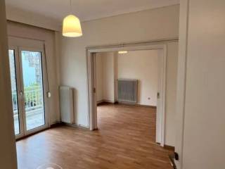 Forumland Real Estate, Σαλόνι